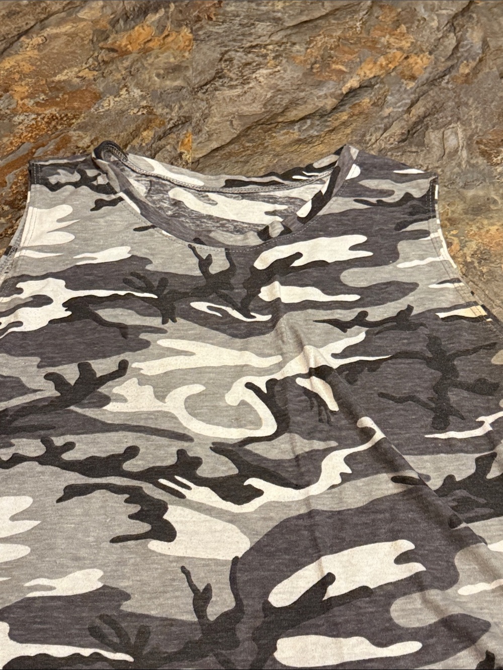 Sleeveless Camo Tank Top - Gray Camo women’s size medium - Picture 7 of 8